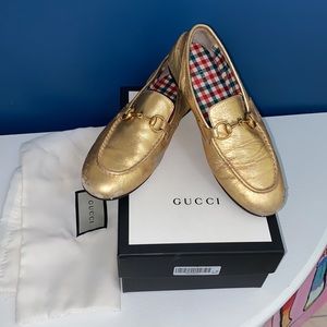 GUCCI KIDS Metallic Gold Flats, size 33 ✨ previously loved